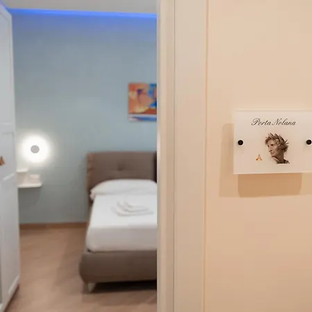 Nazzarooms ゲストハウス ナポリ