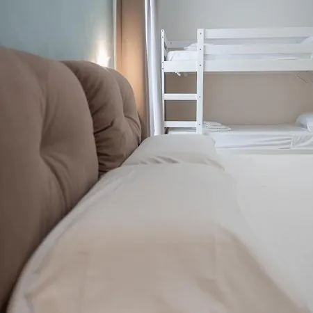 Nazzarooms ゲストハウス ナポリ