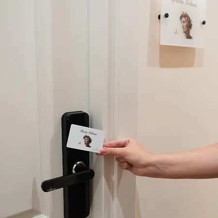 Nazzarooms ナポリ