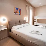 Casa de hóspedes Nazzarooms