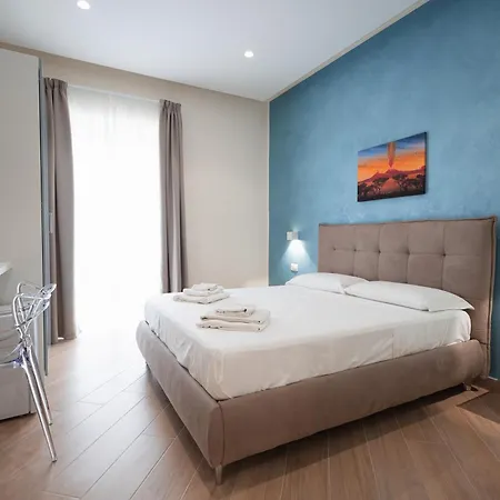 招待所 Nazzarooms 那不勒斯